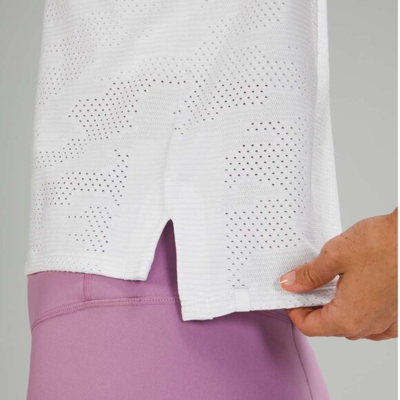 Lululemon Lululemon Train to Be Tank in Dot Camo White size 6 - Picture 5 of 10